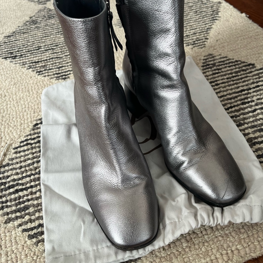 The Christina - gunmetal